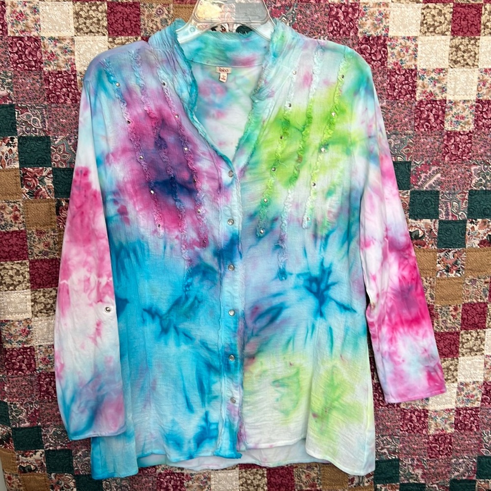 Reba shirt size large multicolor tie dye snap pearl closure 100% crinkle cotton